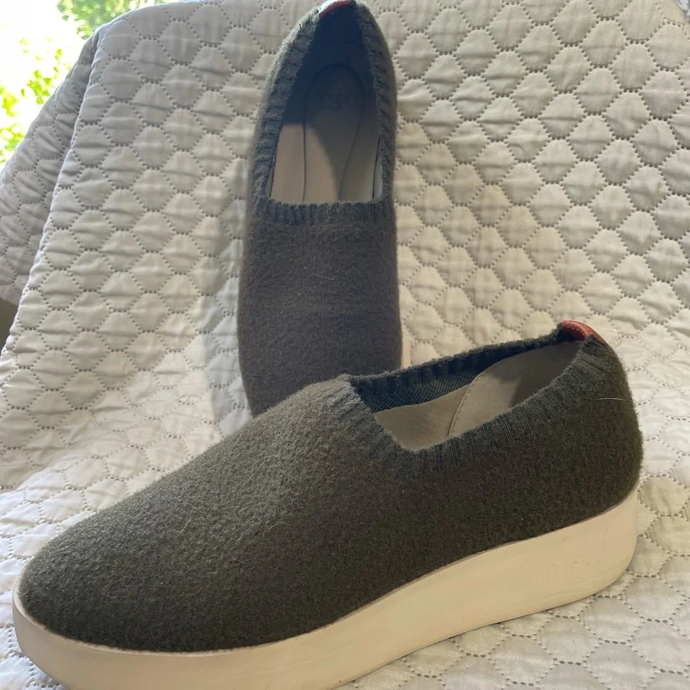 Louise et Cie Dark Green Platform Sneakers